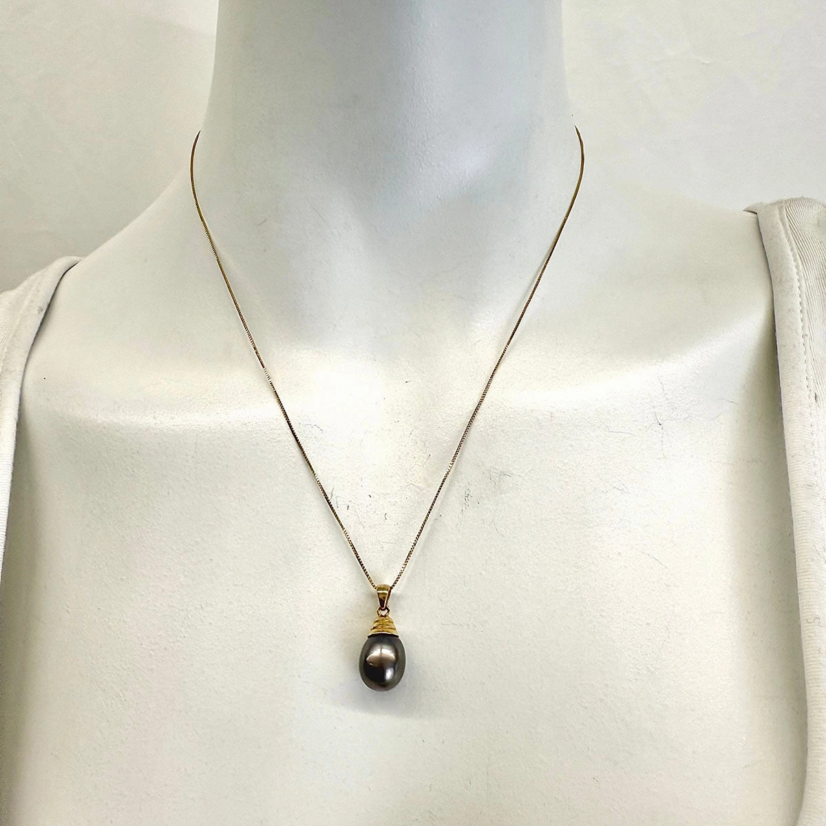 14K Gold 18" Necklace with Pearl Pendant