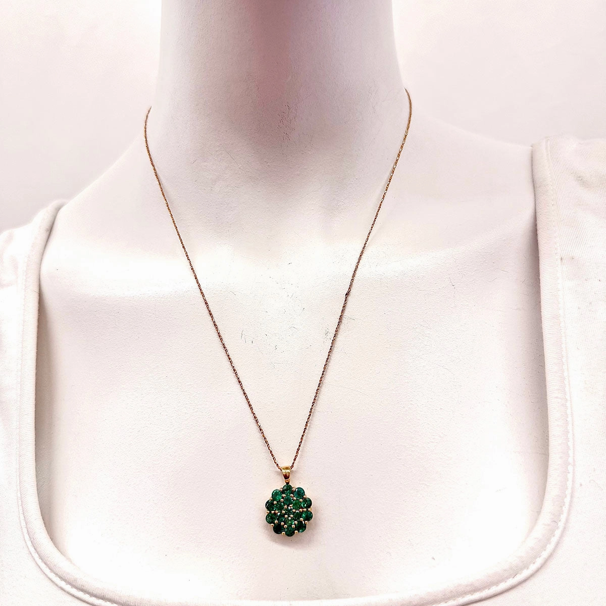14K Gold 20" Pendant Necklace with Green Onyx
