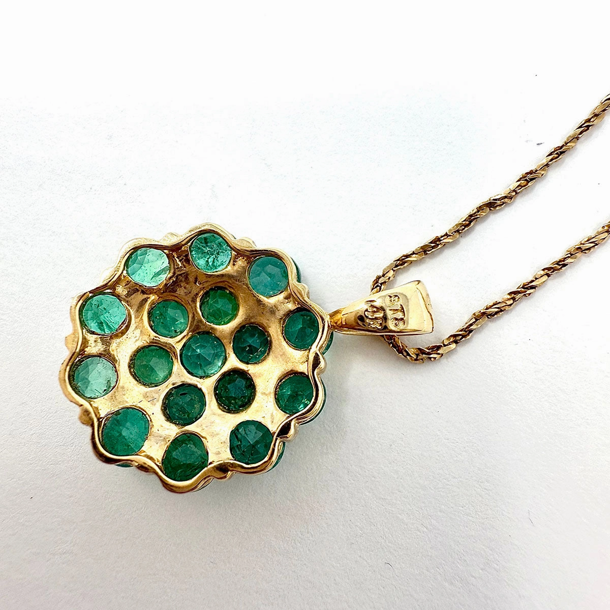 14K Gold 20" Pendant Necklace with Green Onyx