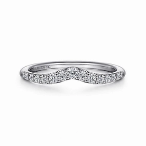 14K White Gold Curved Diamond Anniversary Band