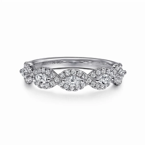 14K White Gold Prong Set Twist Diamond Ring