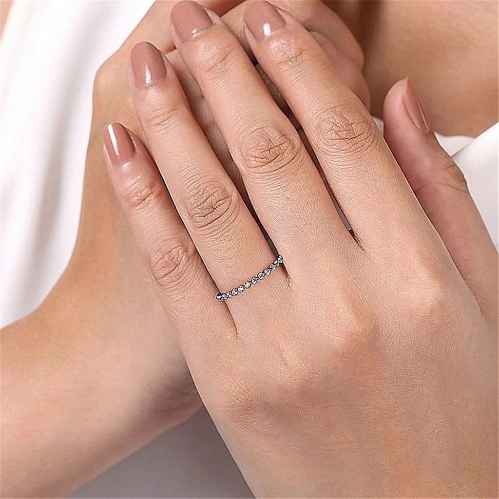 14K White Gold Single Prong Diamond Anniversary Band