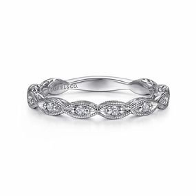 14K White Gold Vintage Inspired Prong Set Straight Diamond Ring