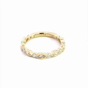 14K Yellow Gold Straight Diamond Band