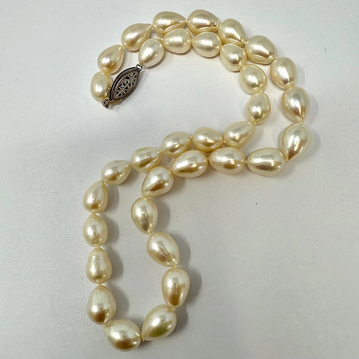 18" Freshwater Pearl Necklace with 14K White Gold Clasp