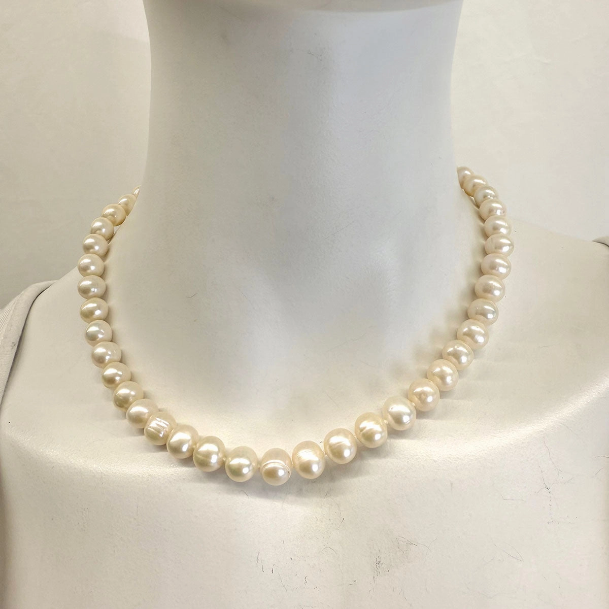 18" Freshwater Pearl Necklace with Filigree 14K Gold Clasp