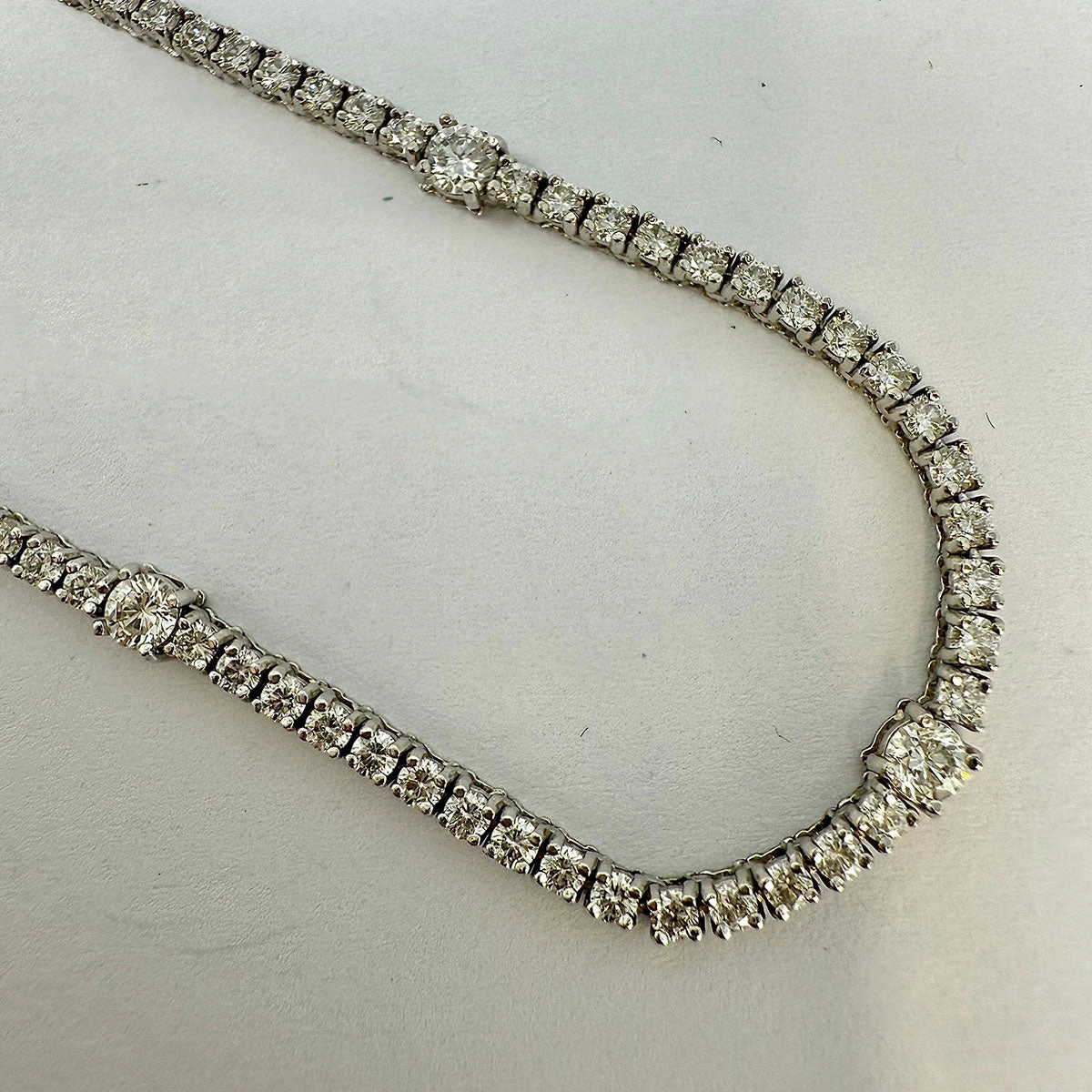 18K White Gold Diamond Tennis Necklace