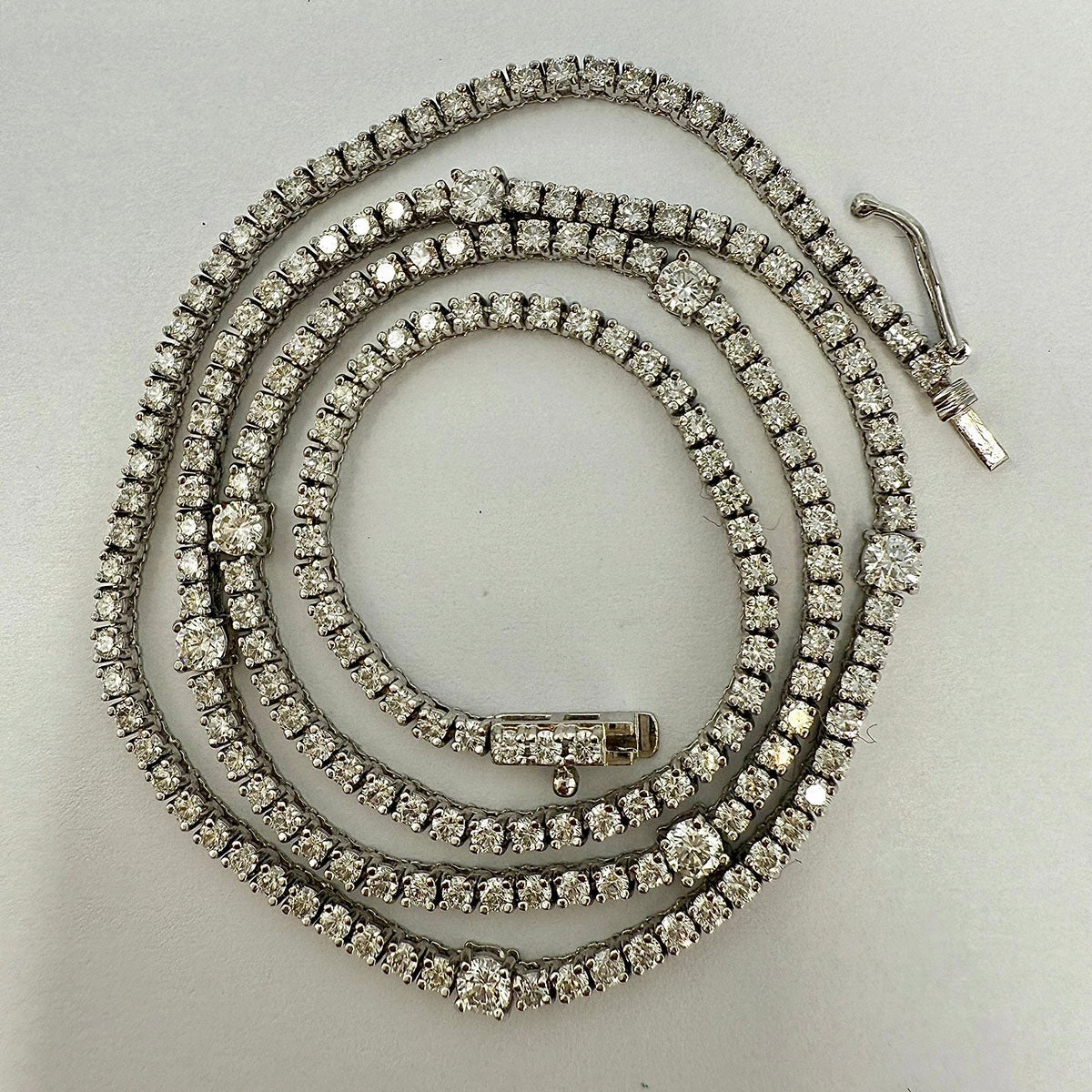 18K White Gold Diamond Tennis Necklace