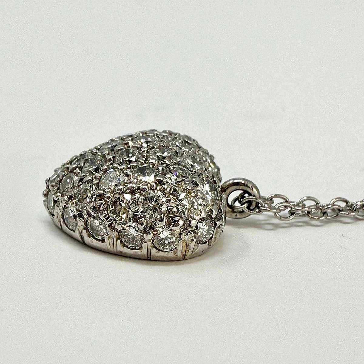 18K White Gold Necklace Diamond with Diamond Heart Pendant