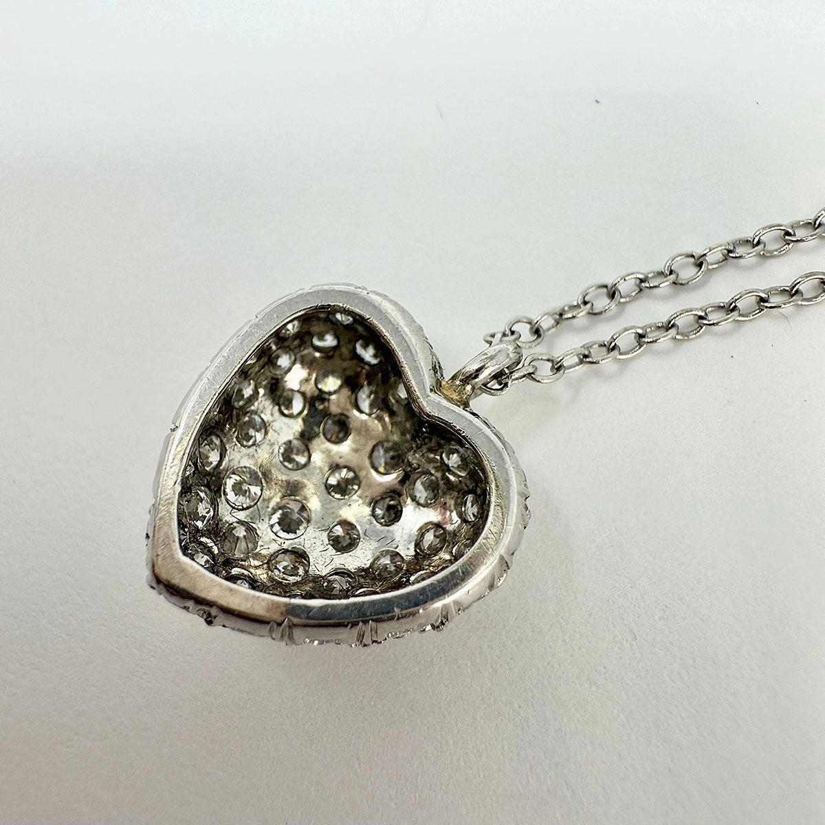 18K White Gold Necklace Diamond with Diamond Heart Pendant