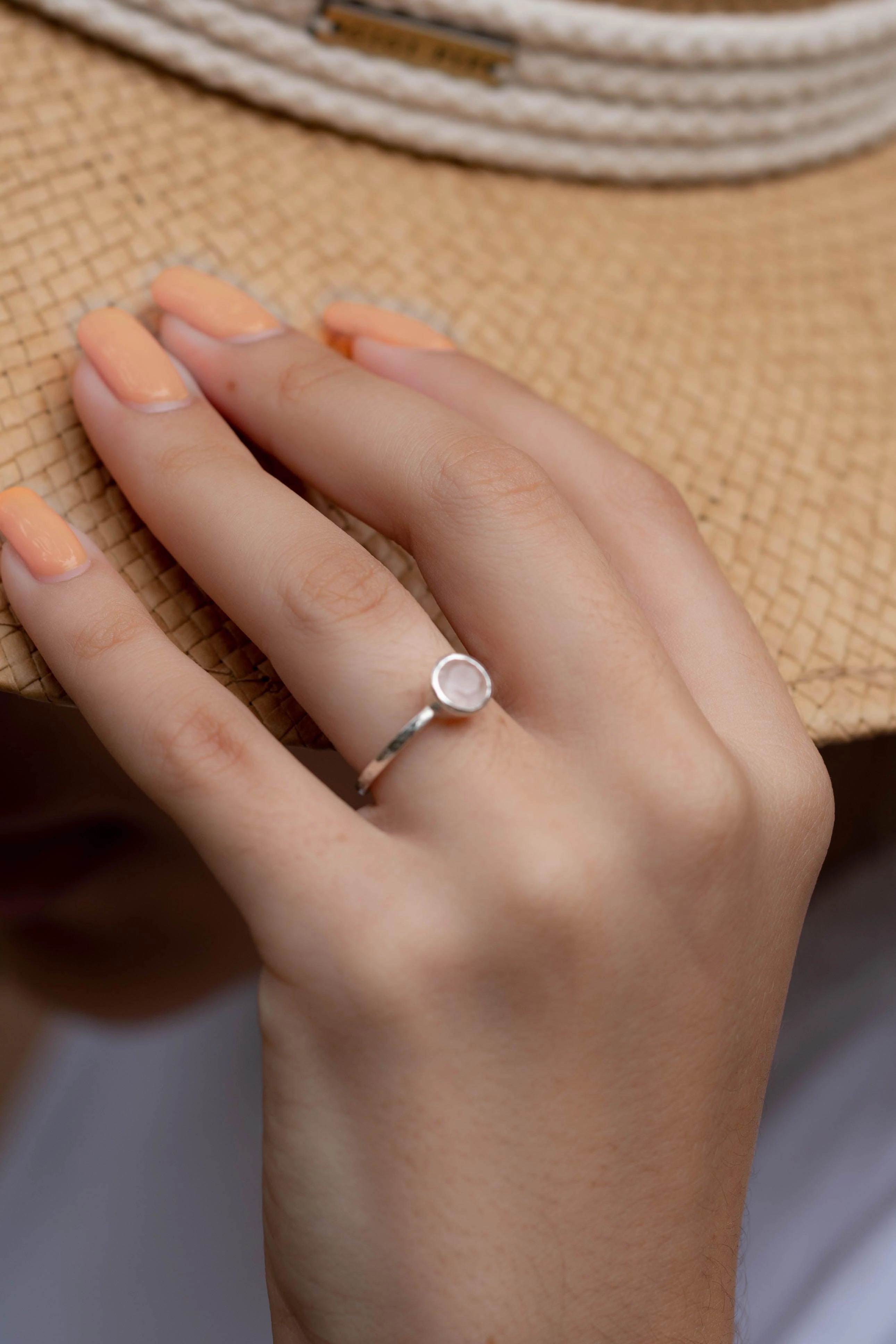 Aline Ring ~ Rose Quartz ~ Sterling Silver 925 ~ MR240