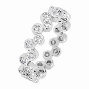 Alliance en or blanc 18 ct sertie diamants.