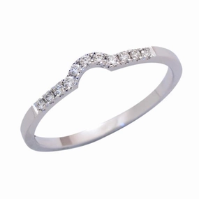 Alliance en or blanc 18 cts sertie de diamants