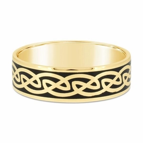 Alliance en or jaune 18 carats motifs celtique et r??sine noir