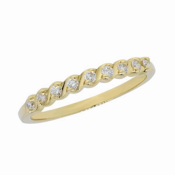 Alliance en or jaune sertie de diamants.