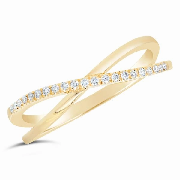 Bague en or jaune serti de diamants.