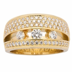 Bague en or jaune sertie de diamants.