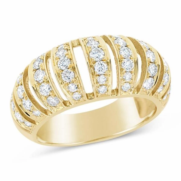 Bague en or jaune sertie de diamants.