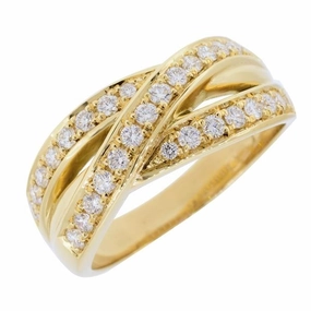 Bague en or jaune sertie de diamants.