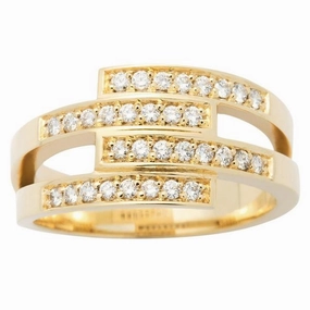 Bague en or jaune sertie de diamants.