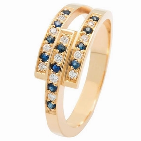 Bague en or jaune sertie de saphirs et de diamants.