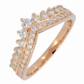 Bague en or rose sertie de diamants