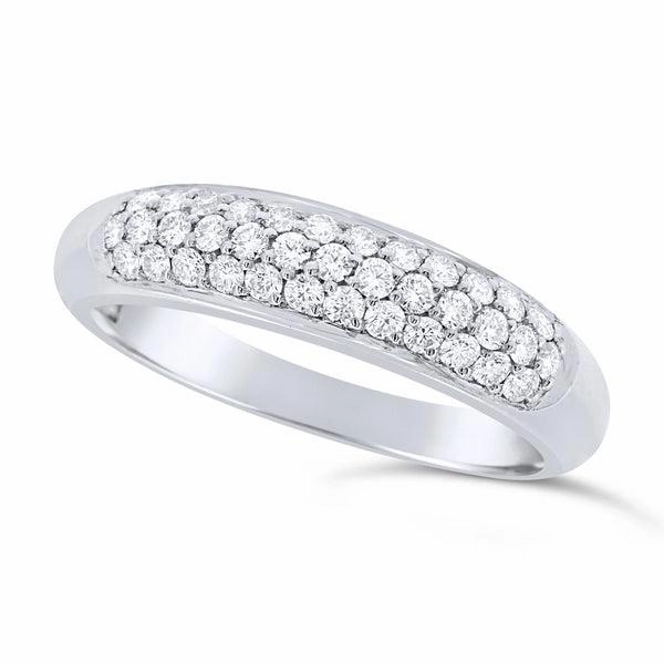 Bague jonc en or blanc sertie de diamants.
