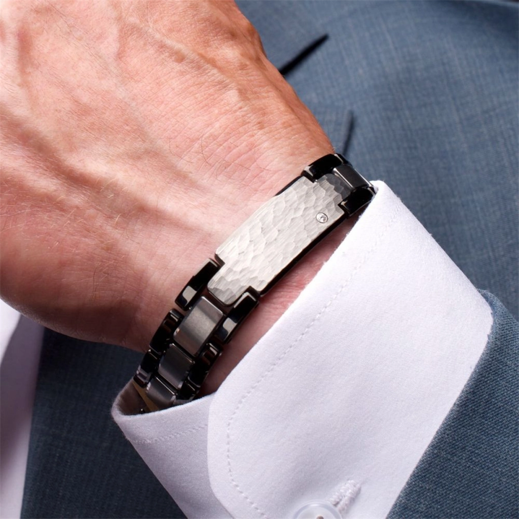 Black IP Tungsten Carbide Lab Grown Diamond 14mm Hammered ID Sizeable Link Bracelet