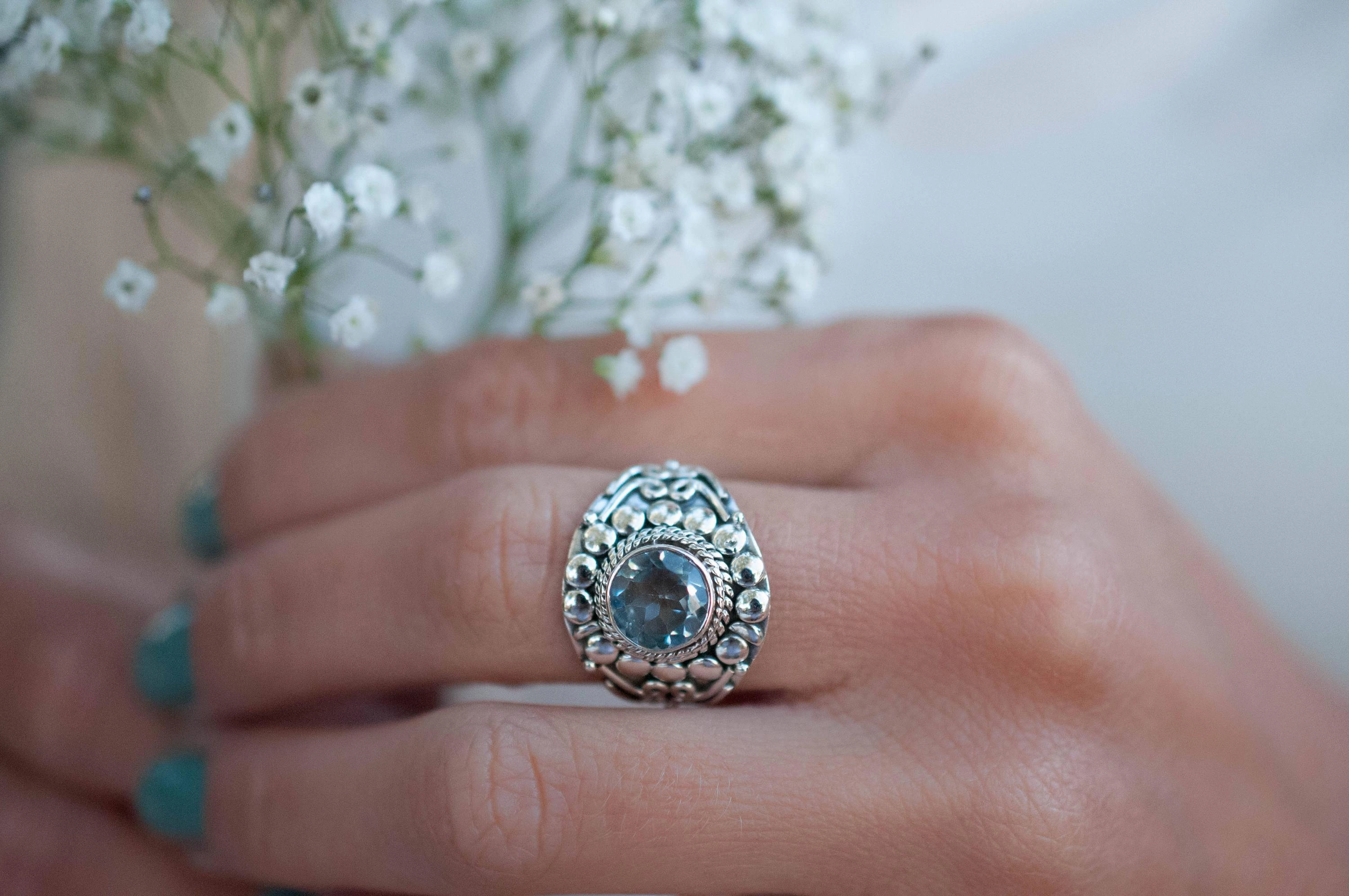 Blue Topaz Ring ~ Sterling Silver 925 ~MR096A