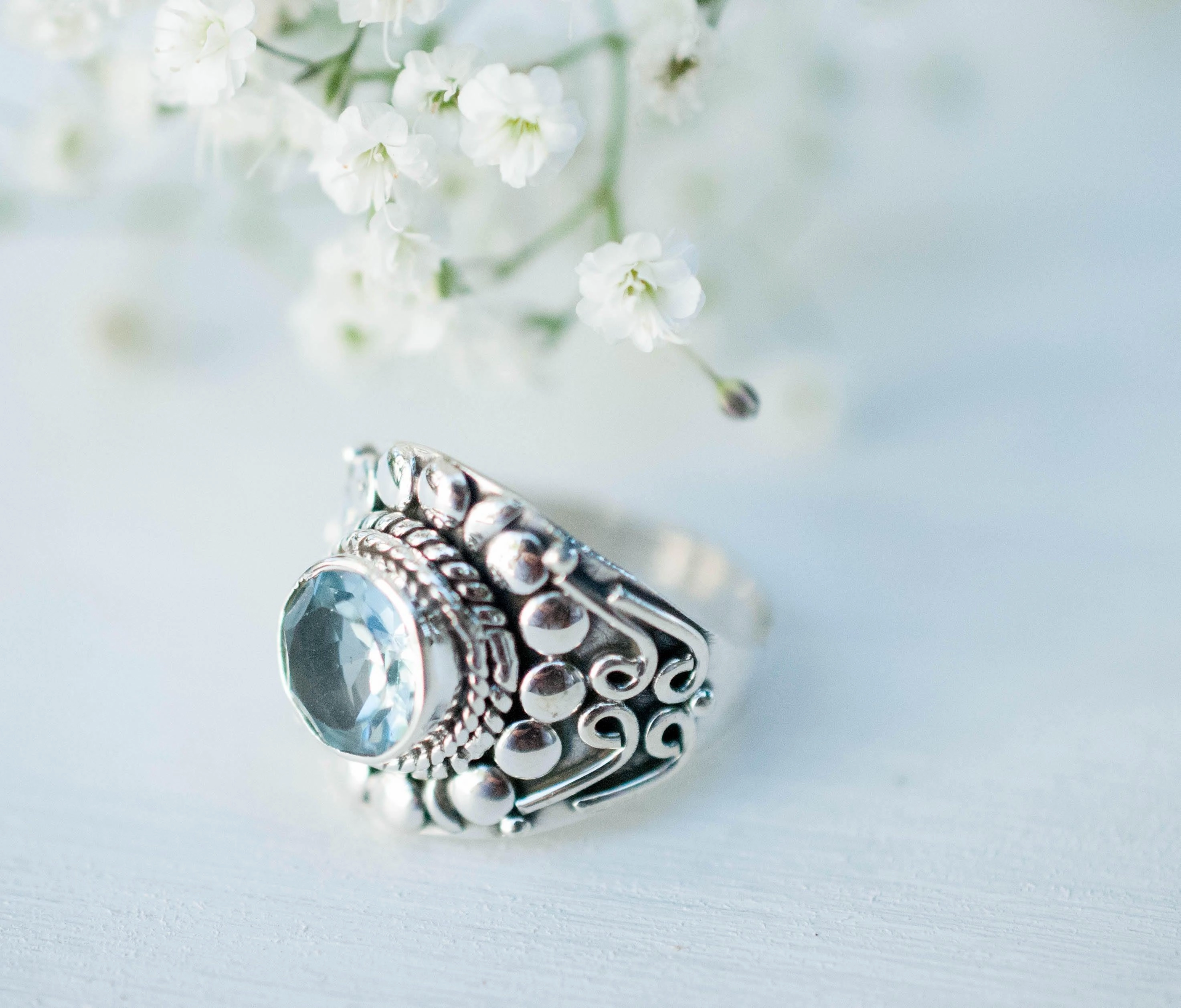 Blue Topaz Ring ~ Sterling Silver 925 ~MR096A