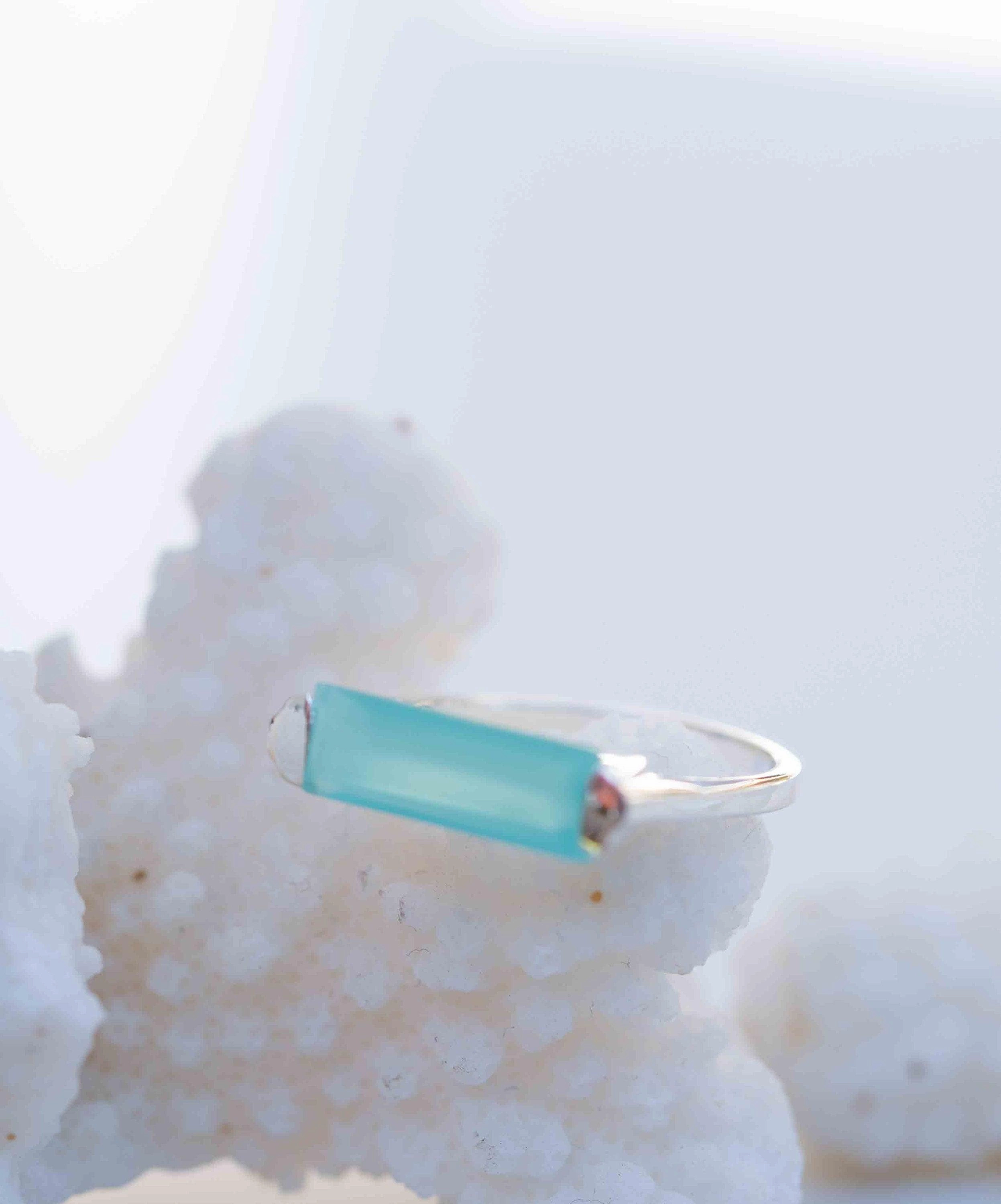 Carine Ring ~ Aqua Chalcedony ~ Sterling Silver 925 ~ MR234