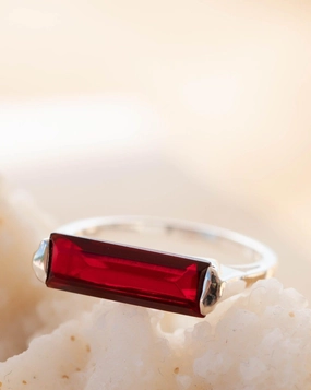 Carine Ring ~ Garnet Hydro ~ Sterling Silver 925 ~ MR232