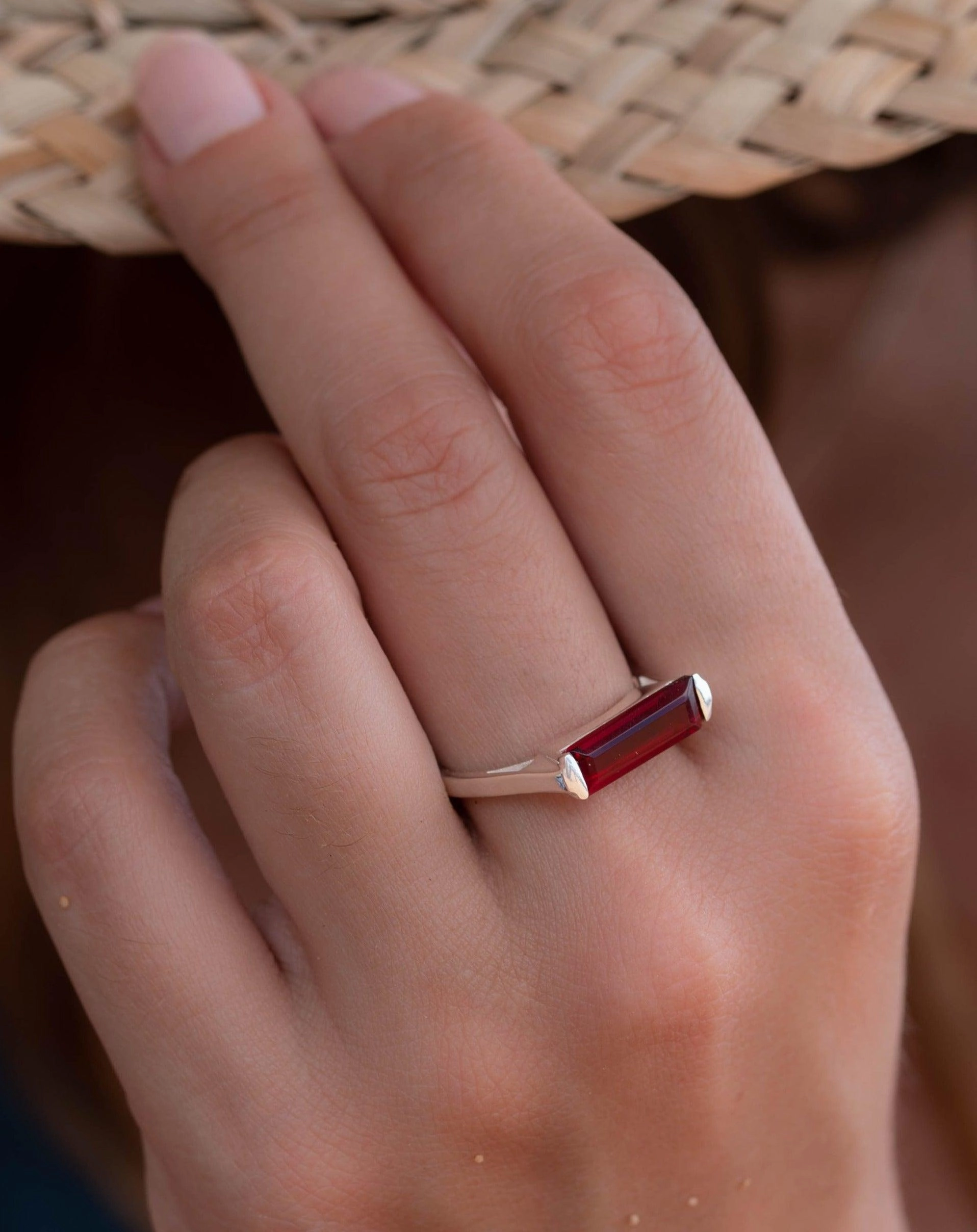 Carine Ring ~ Garnet Hydro ~ Sterling Silver 925 ~ MR232