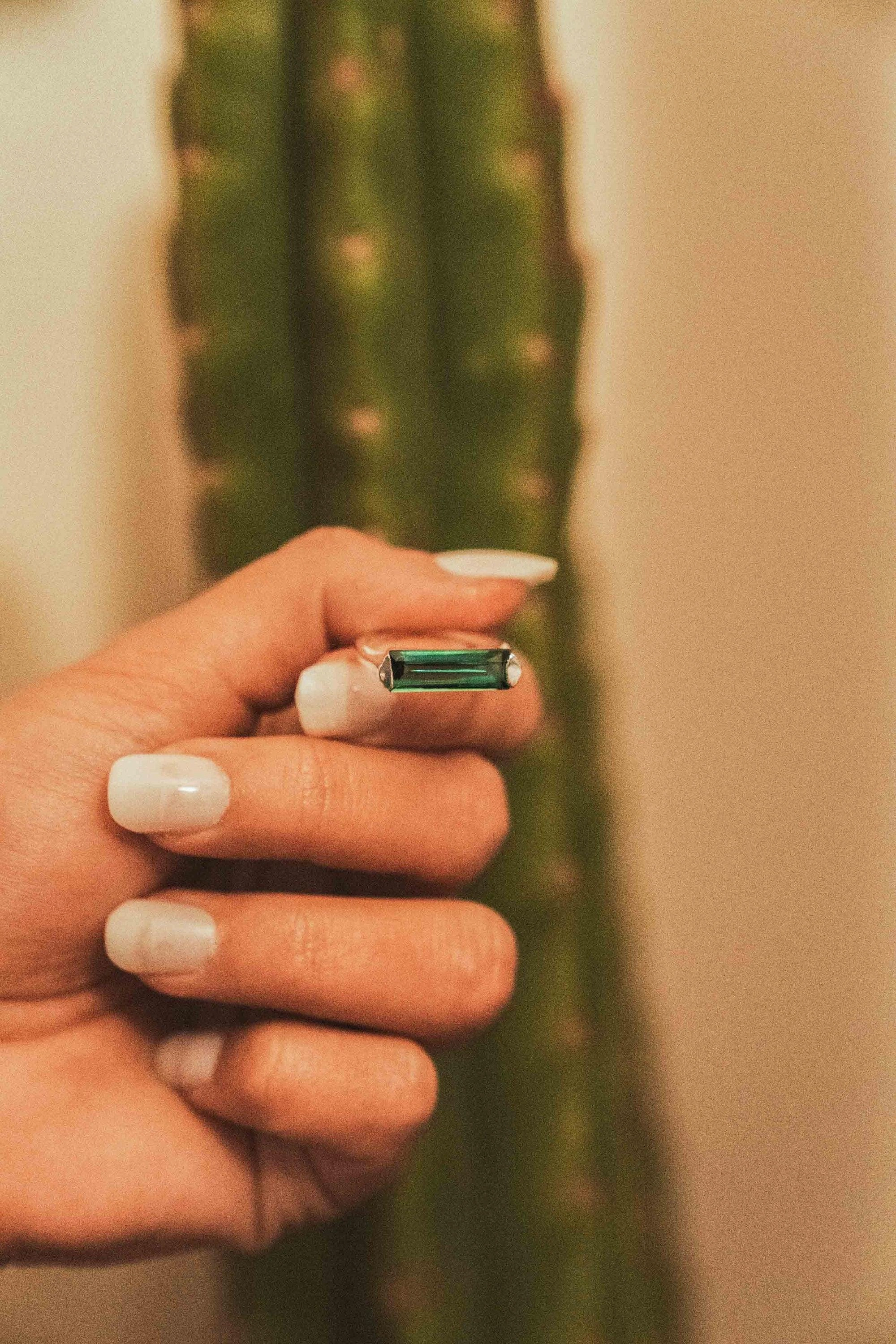 Carine Ring ~ Green Tourmaline Hydro ~ Sterling Silver 925 ~MR231
