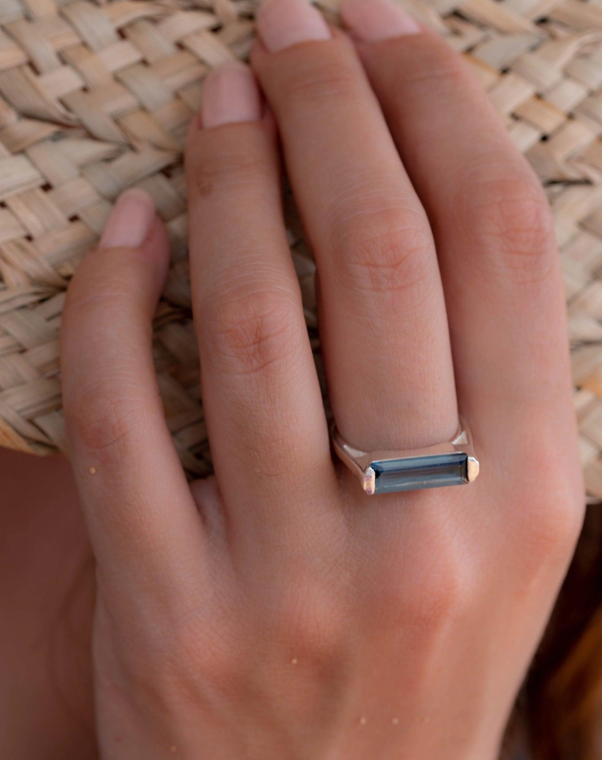 Carine Ring ~ Iolite Hydro ~ Sterling Silver 925 ~ MR230