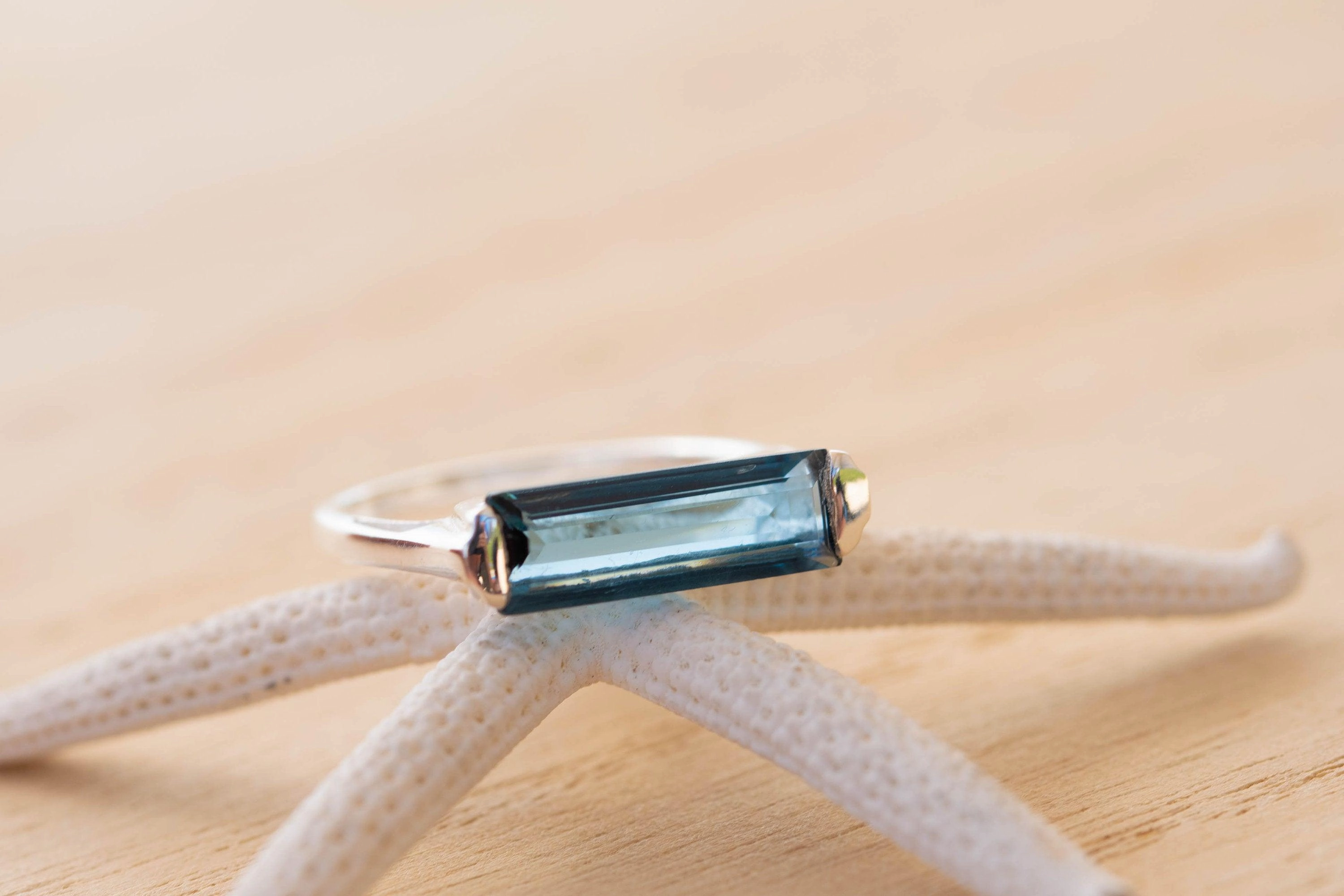 Carine Ring ~ Iolite Hydro ~ Sterling Silver 925 ~ MR230