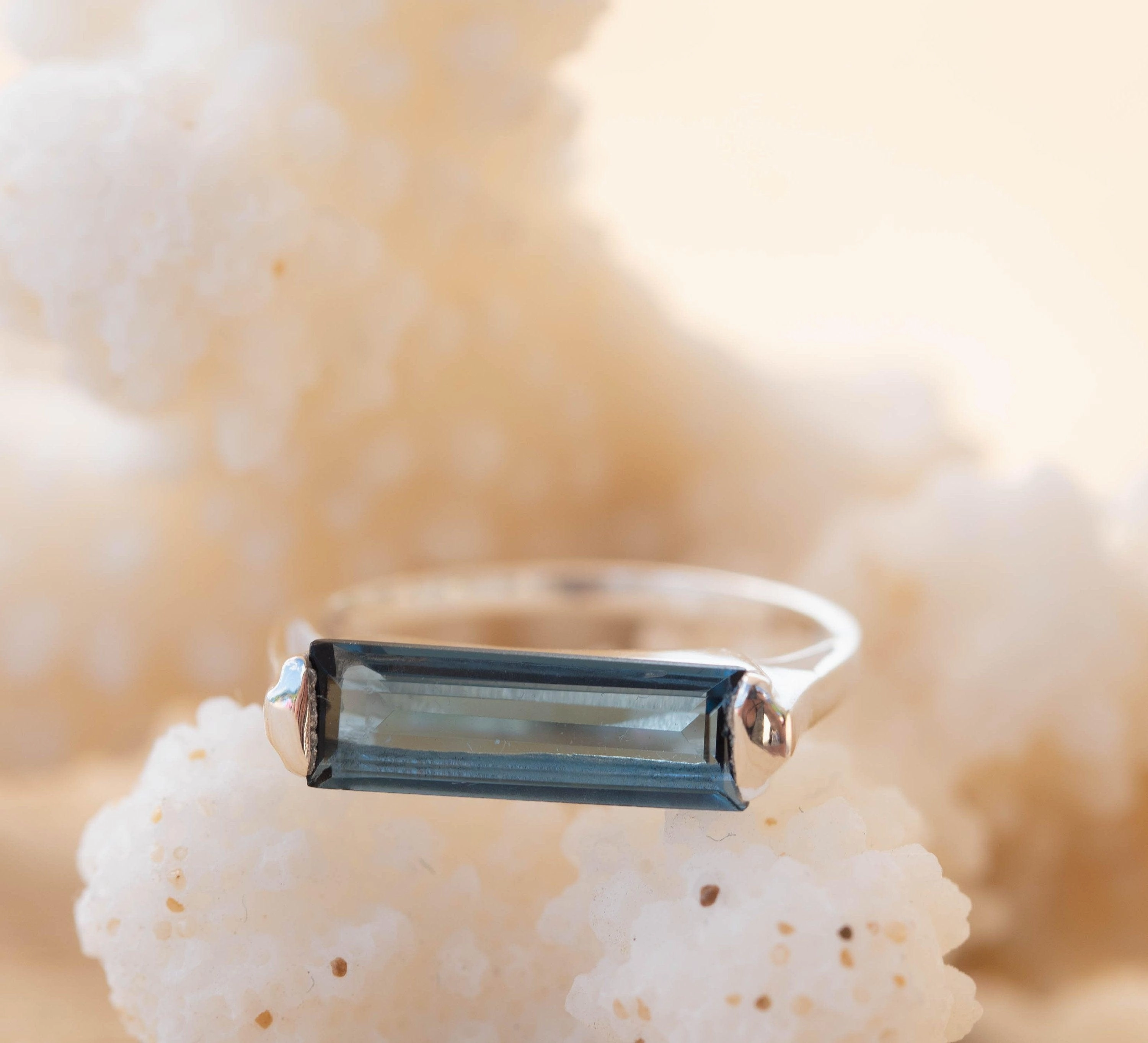 Carine Ring ~ Iolite Hydro ~ Sterling Silver 925 ~ MR230