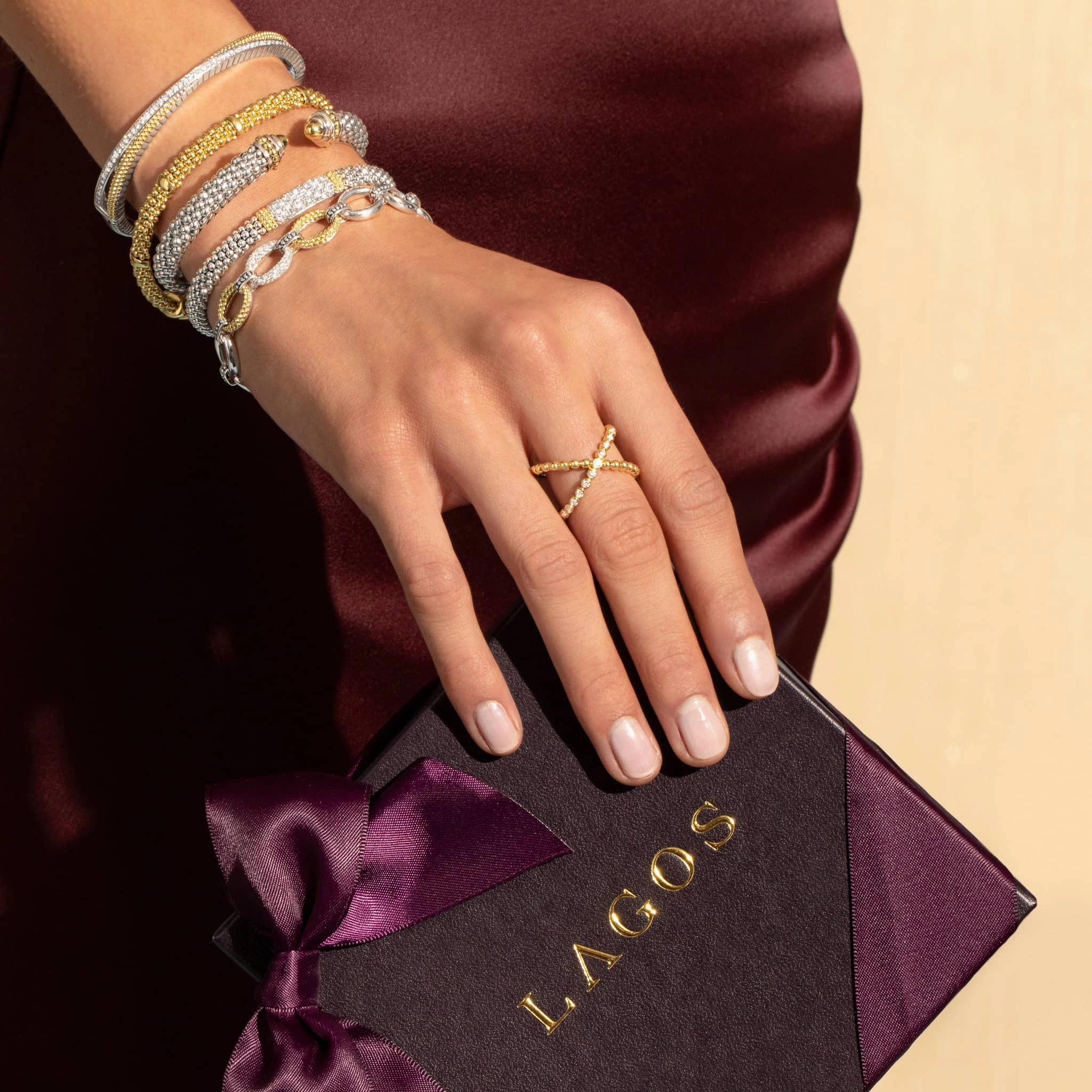 Caviar Gold 18K Gold X Diamond Ring