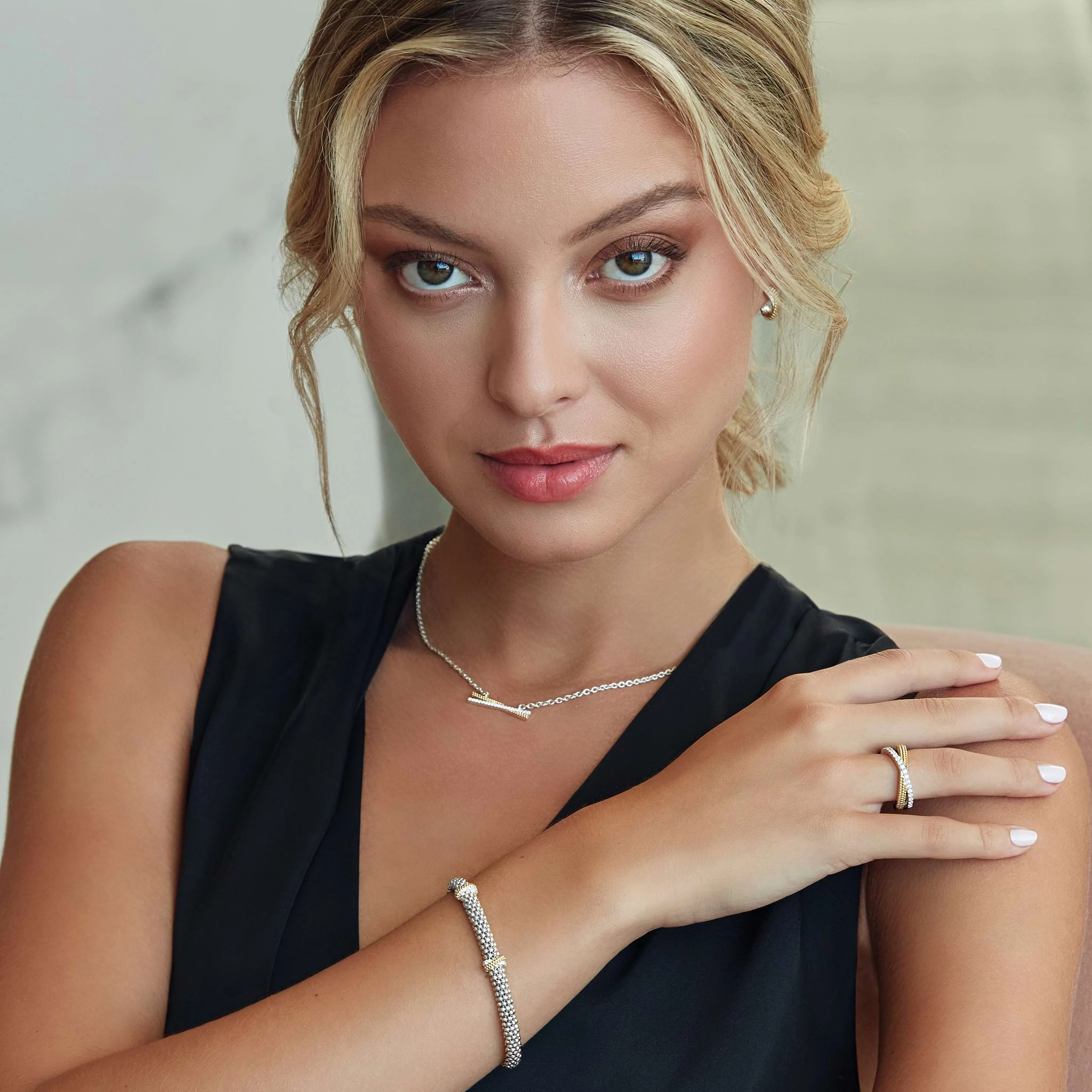 Caviar Lux Two-Tone X Diamond Ring