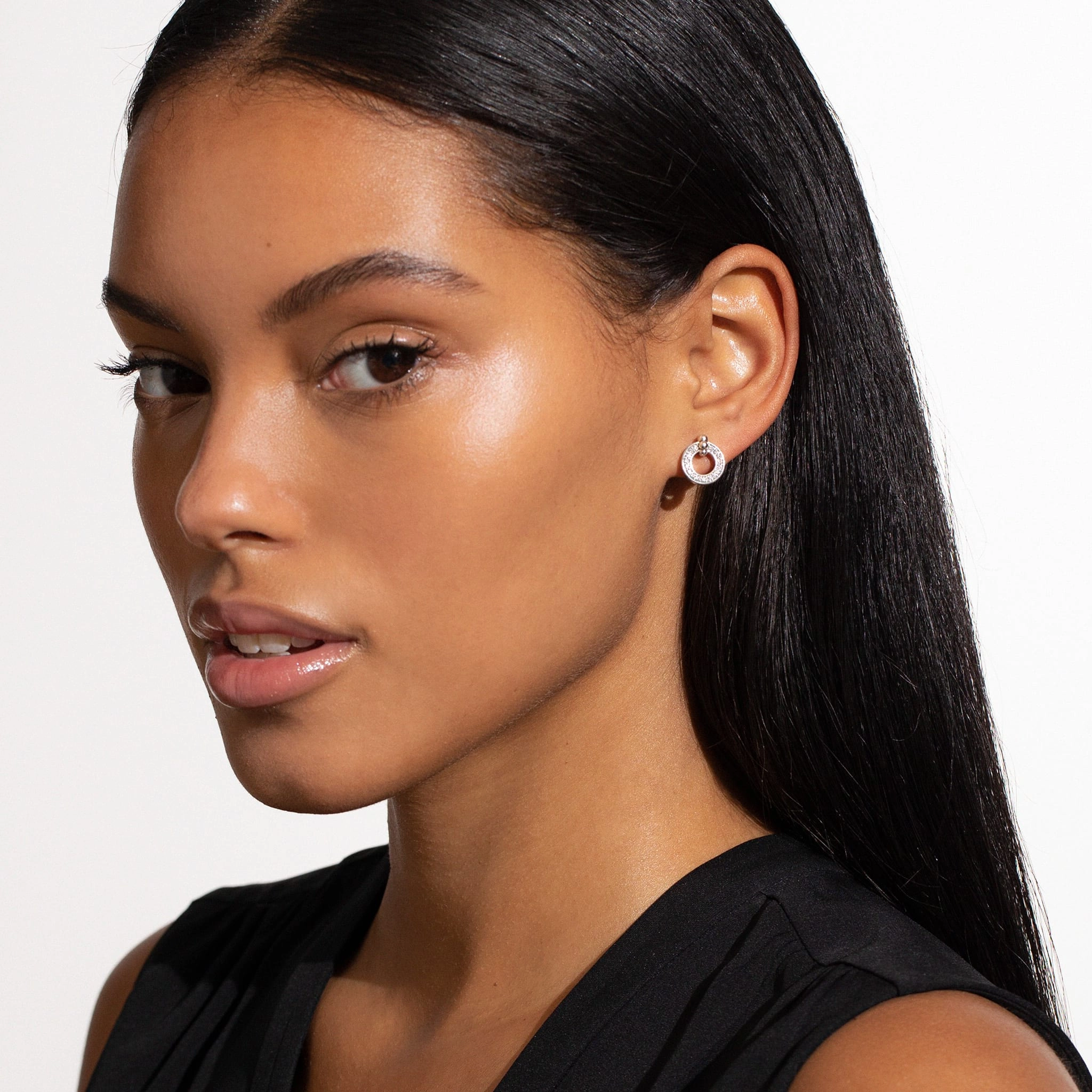 Caviar Spark Circle Diamond Stud Earrings