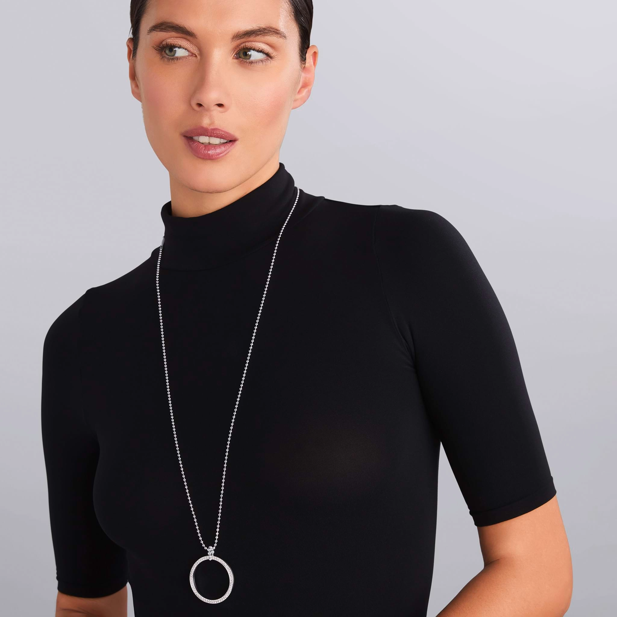 Caviar Spark Large Diamond Circle Pendant Necklace