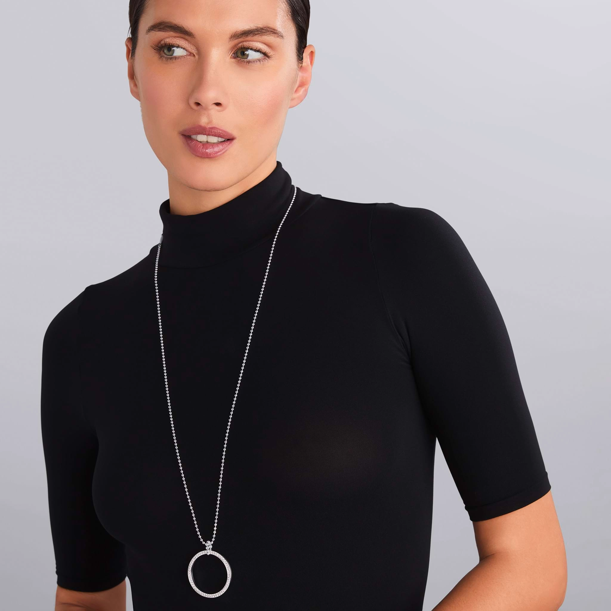 Caviar Spark Large Diamond Circle Pendant Necklace