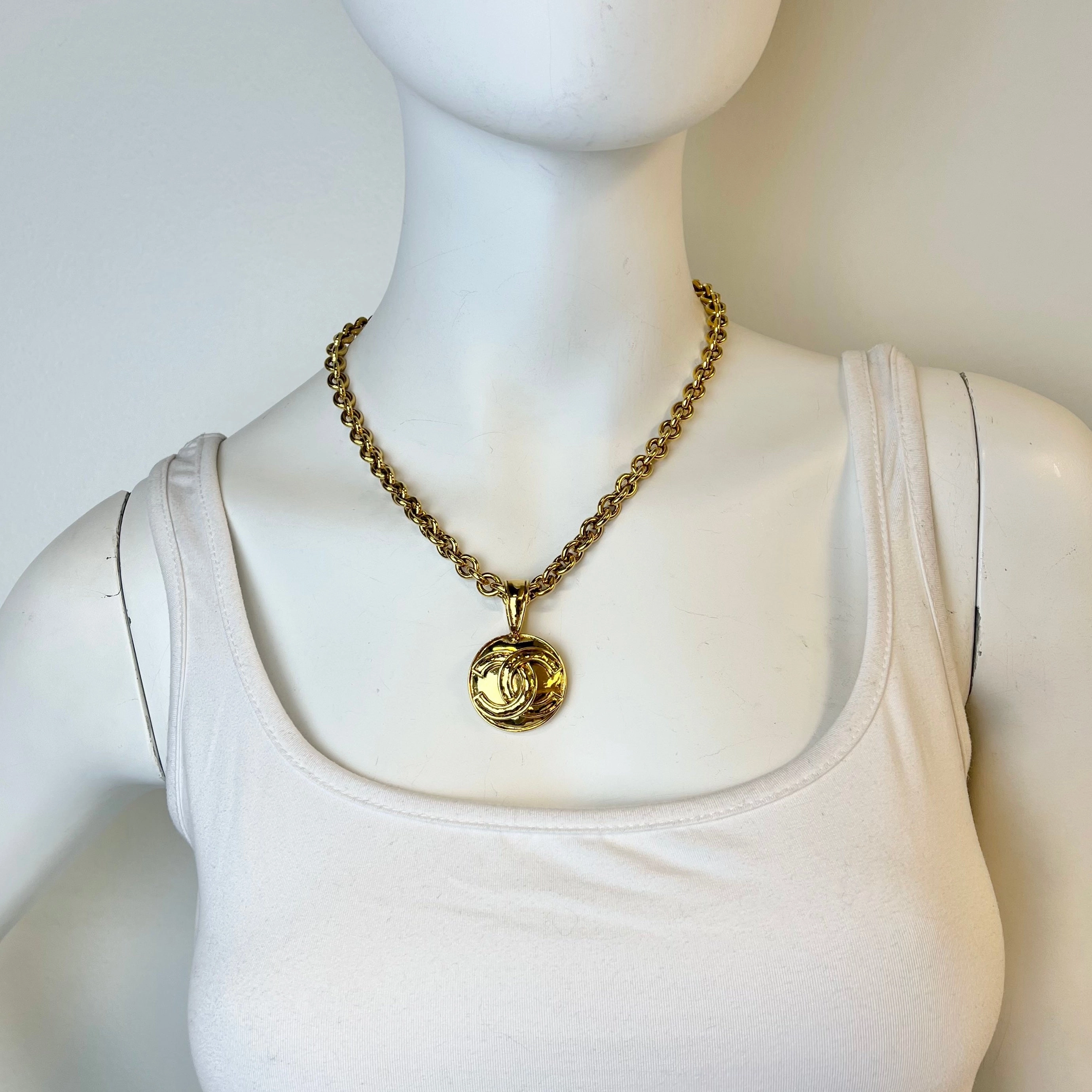 Chanel 1994 Gold-tone Chain Link Pendant Necklace