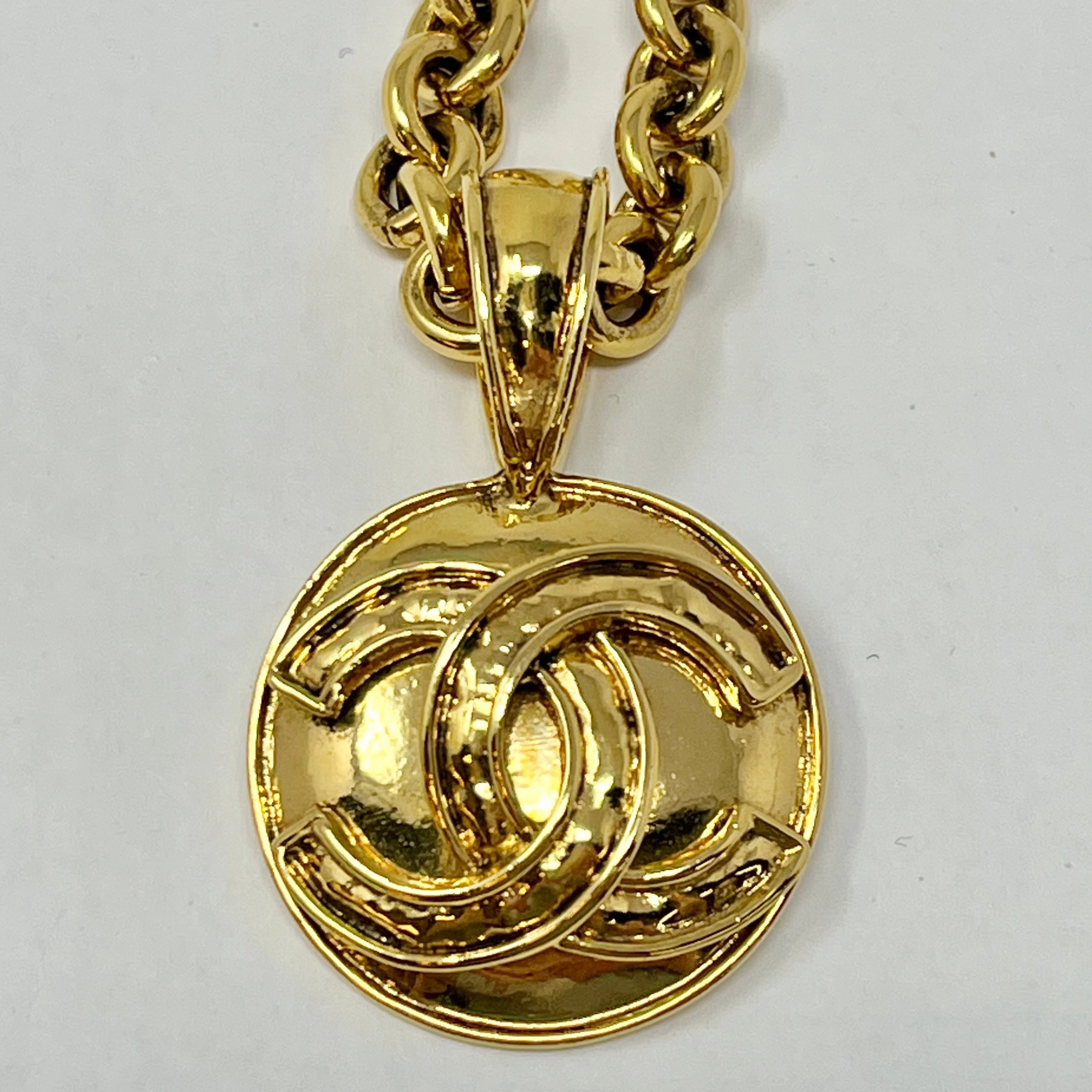 Chanel 1994 Gold-tone Chain Link Pendant Necklace