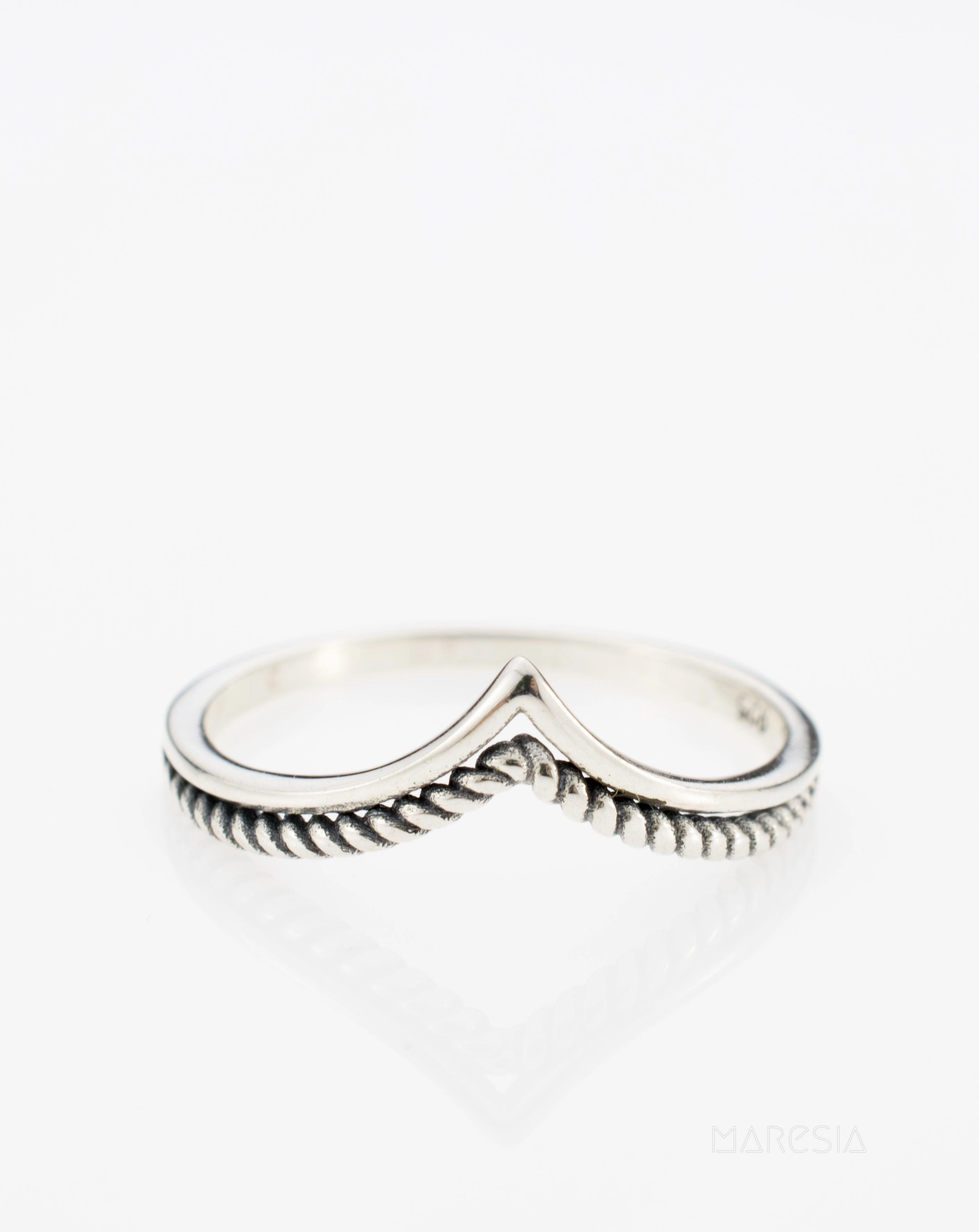 Claudia Ring~ Sterling Silver 925~ SMR025