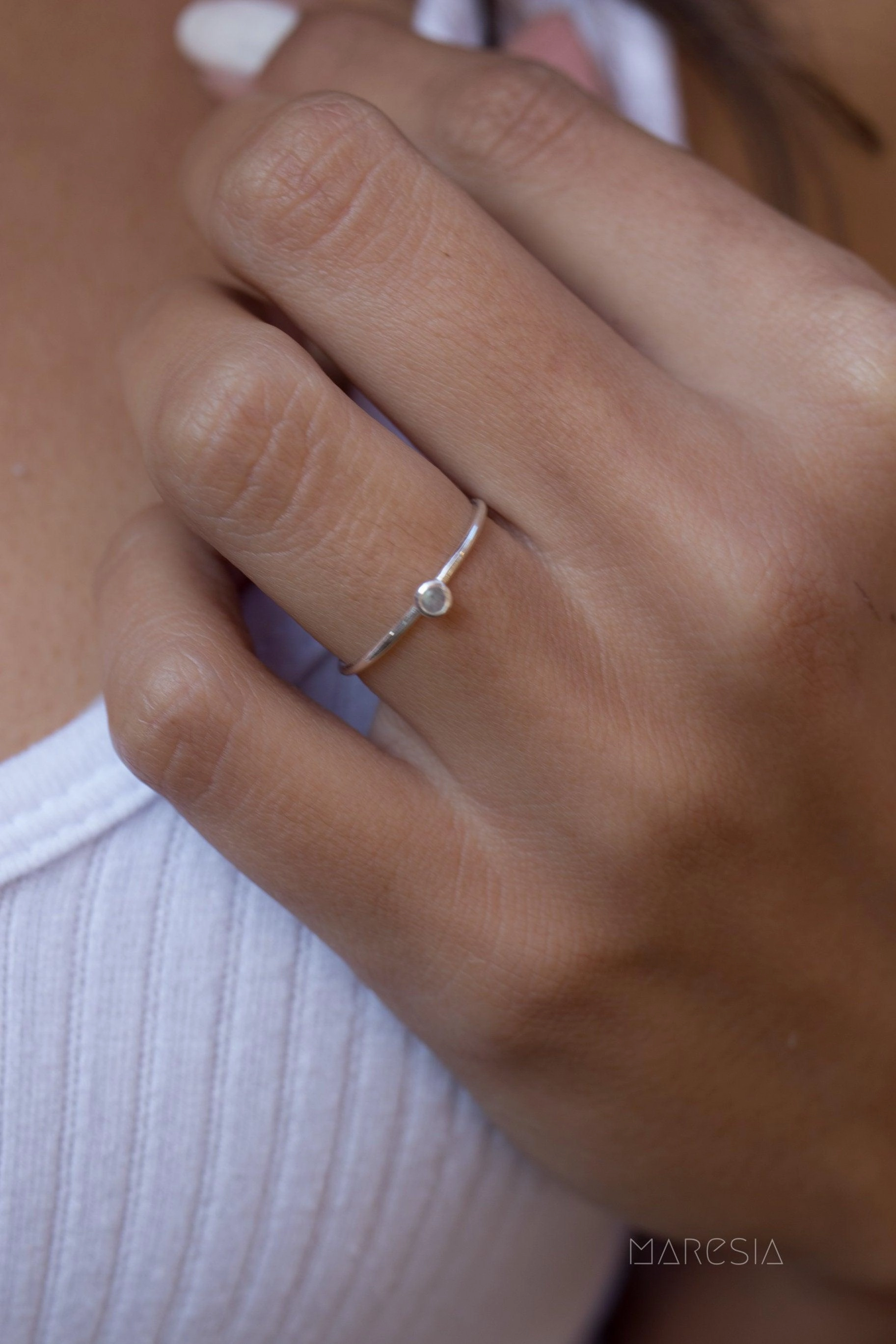 Dainty Rainbow Labradorite Ring ~ Sterling Silver ~ MR034