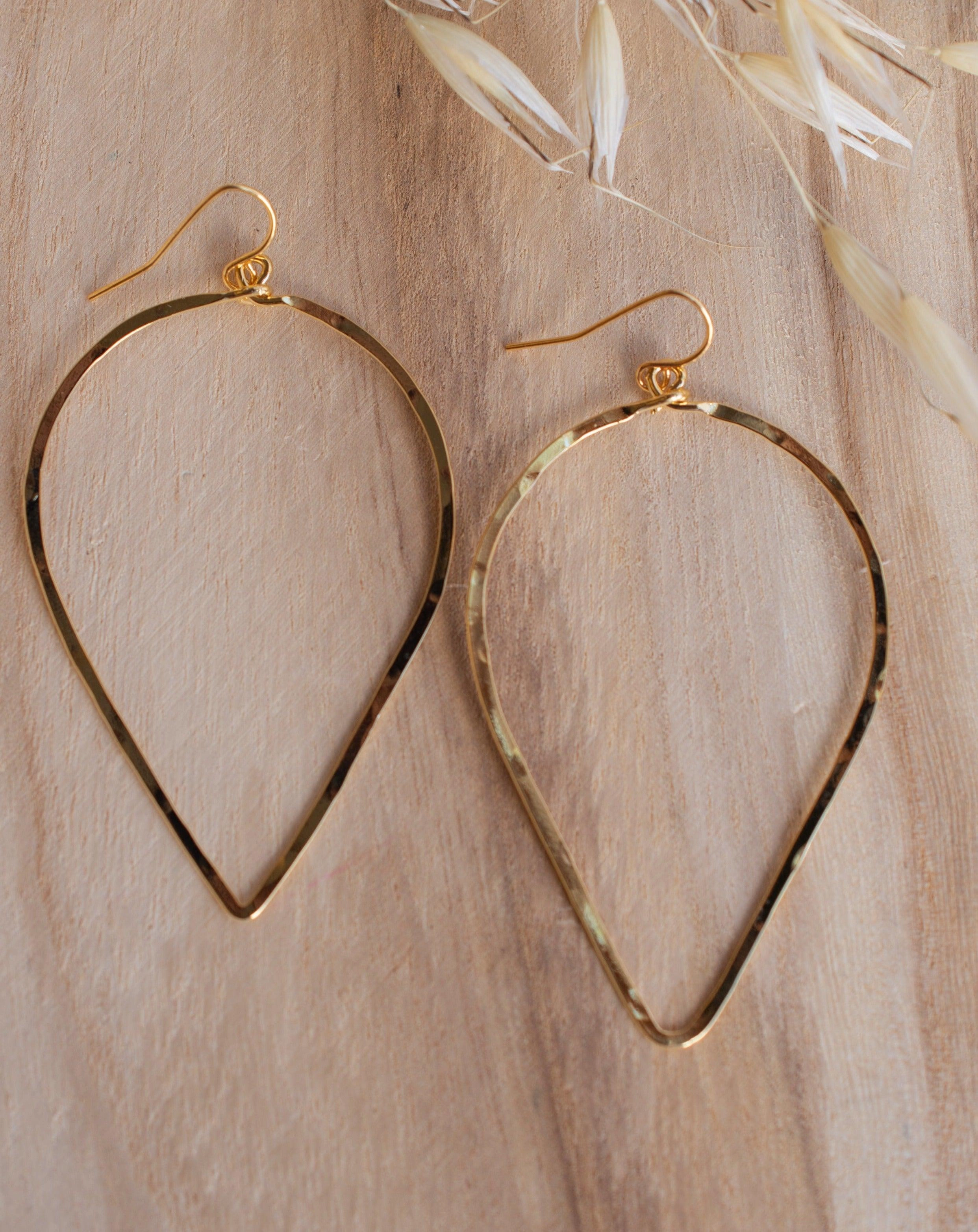 Denise Tear Drop Earrings ~Gold Plated or Silver Plated ~ SME026