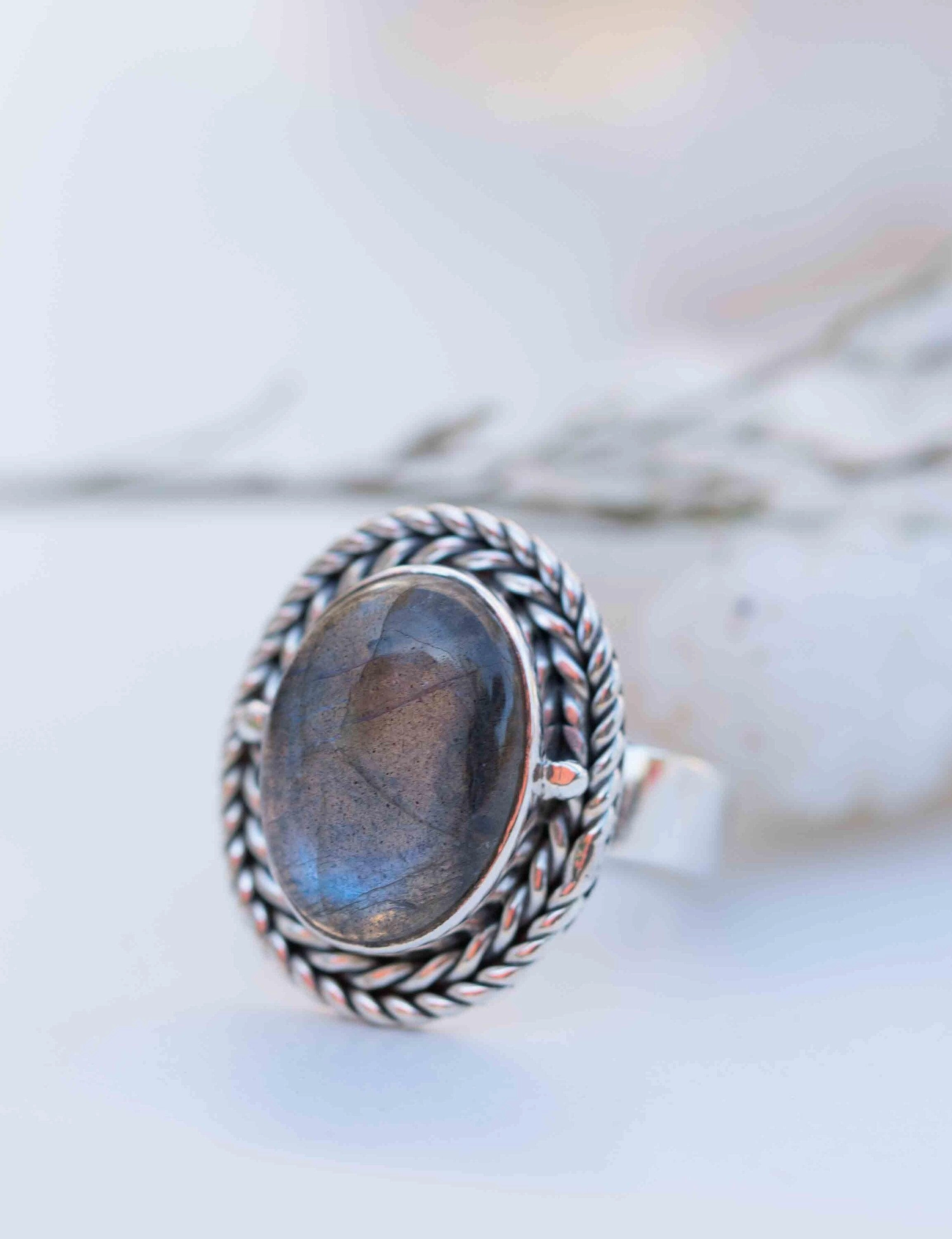 Dothy Ring ~ Rainbow Labradorite ~ Sterling Silver 925 ~ MR286