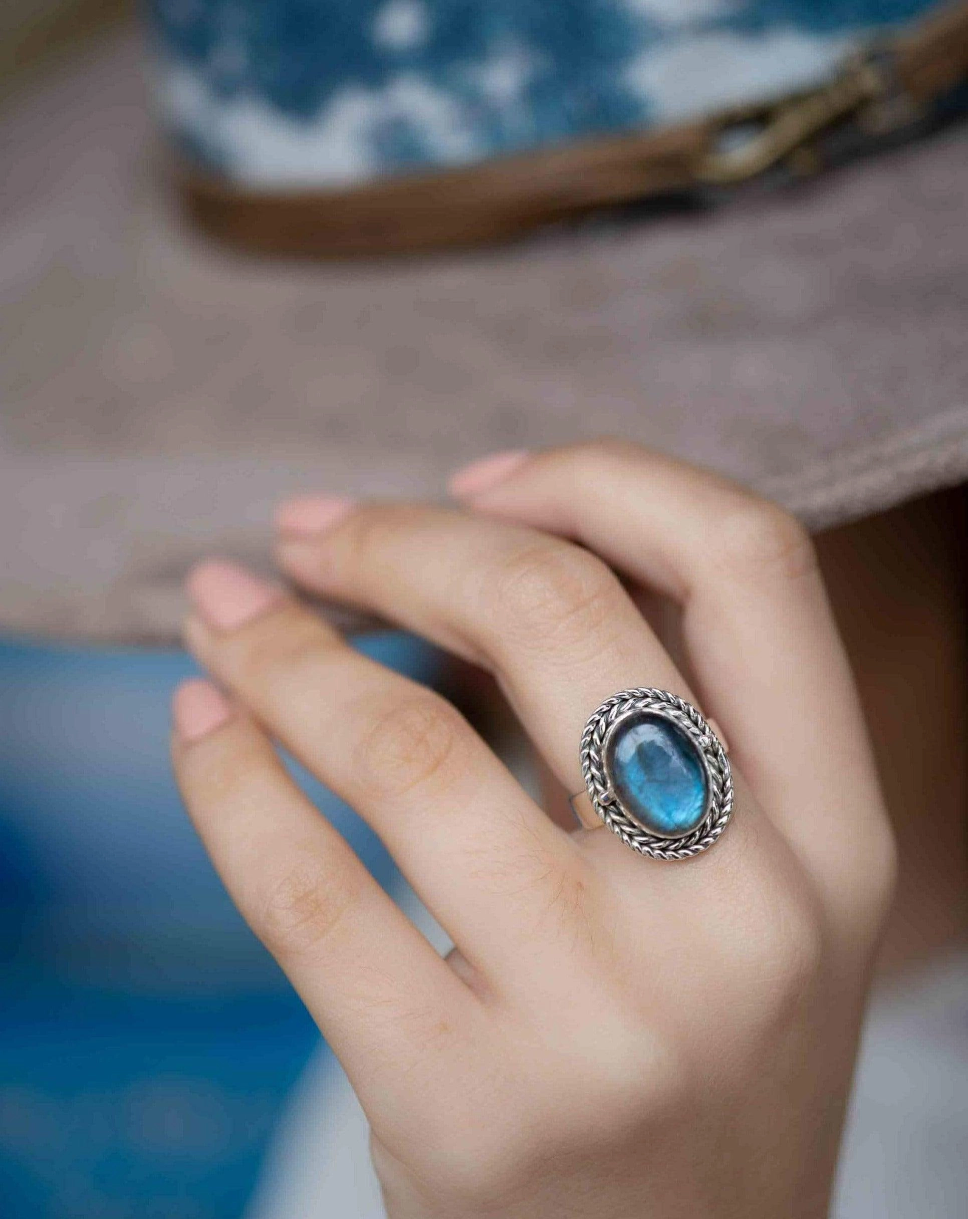 Dothy Ring ~ Rainbow Labradorite ~ Sterling Silver 925 ~ MR286
