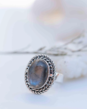 Dothy Ring ~ Rainbow Labradorite ~ Sterling Silver 925 ~ MR286